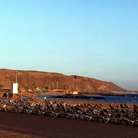 Torres Del Sol Luxury Americas アパート