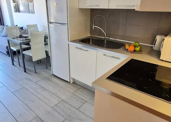 Torres Del Sol Luxury Americas Apartment